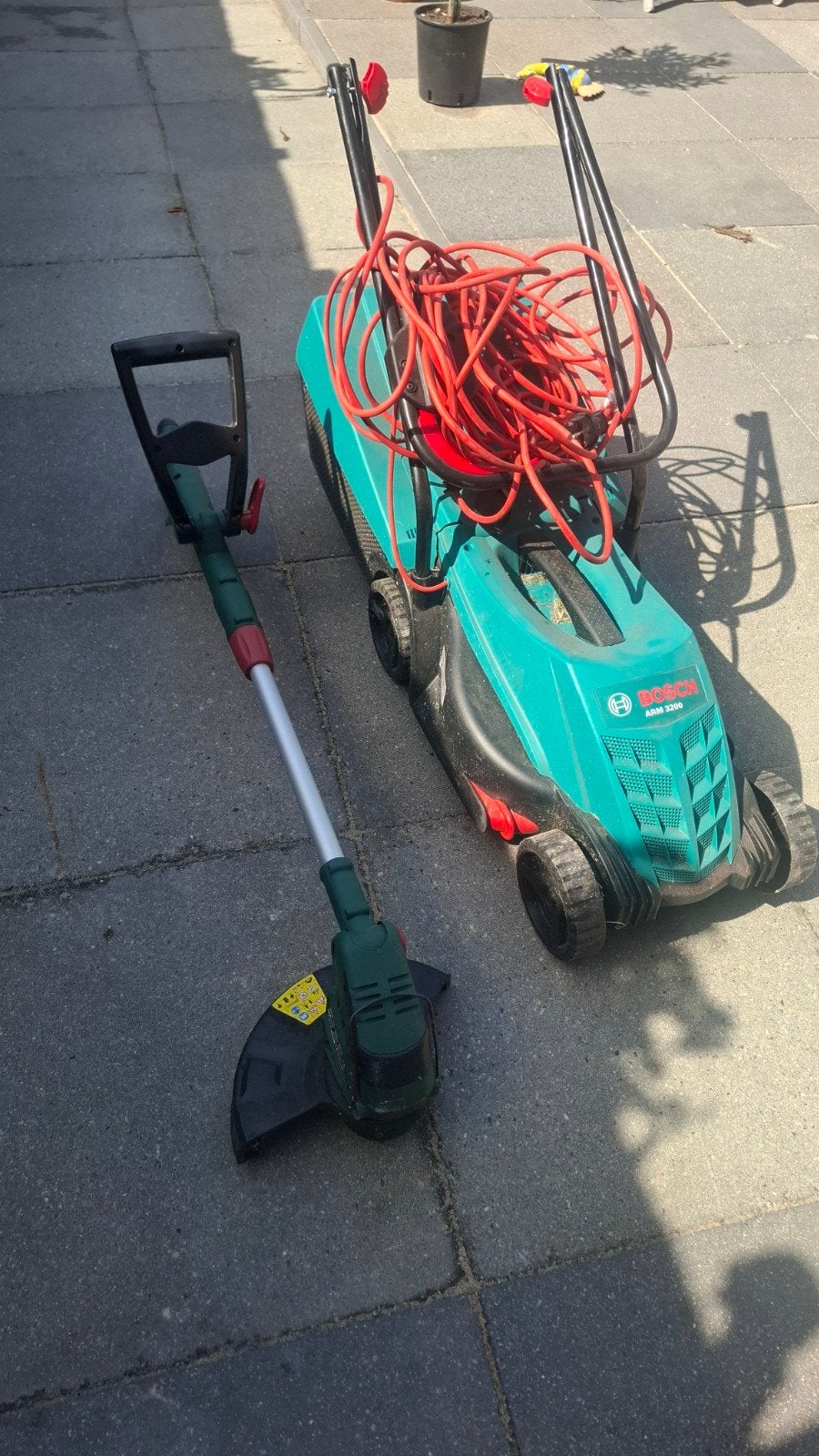 Bosch grasmaaier en Parkside grastrimmer, Tuin en Terras, Grasmaaiers, Ophalen
