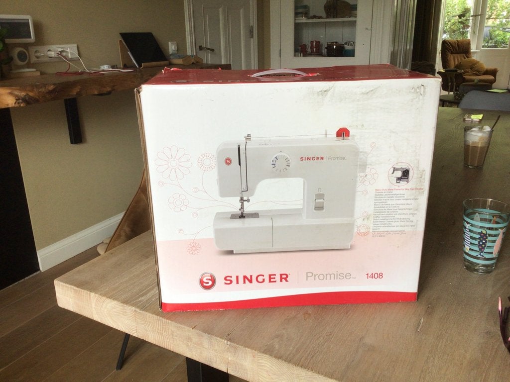 Naaimachine, Hobby en Vrije tijd, Naaimachines en Toebehoren, Ophalen, Zo goed als nieuw, Naaimachine, Singer