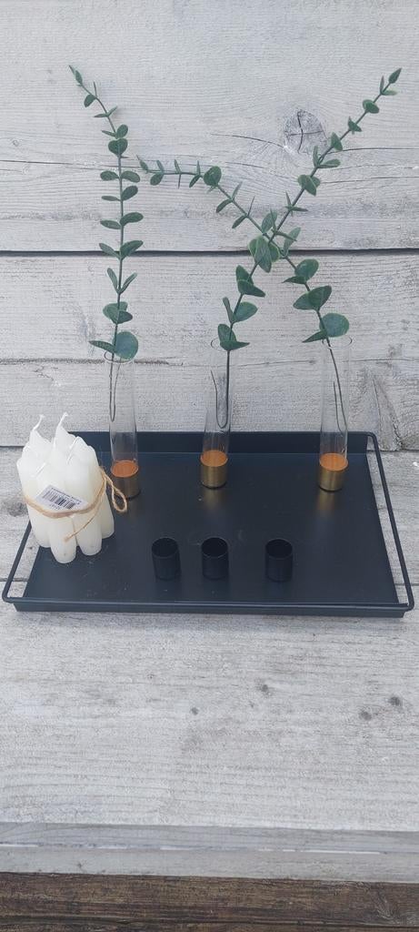 Magneetbord decoratie met kaarsjes en vaasjes, Ophalen, Zwart, Zo goed als nieuw, Metaal