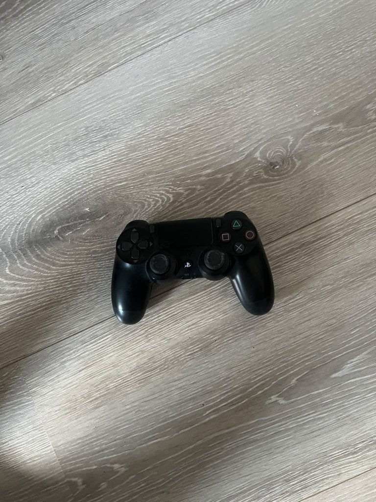 Playstation, Spelcomputers en Games, Gebruikt, Met 2 controllers, Ophalen of Verzenden, 1 TB