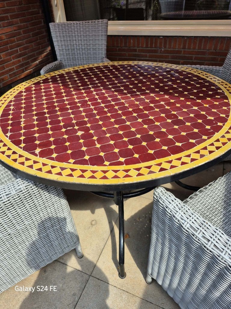 tuintafel, Tuin en Terras, Tuintafels, Ophalen, Zo goed als nieuw, Rond, Overige materialen