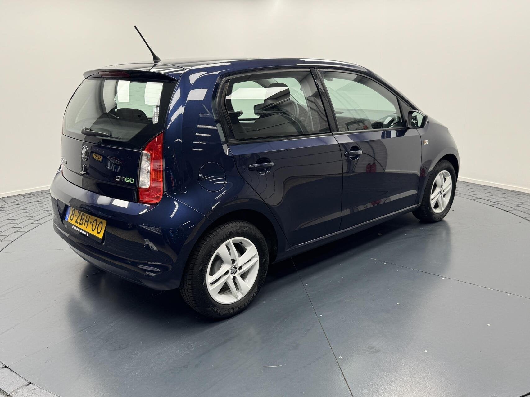 Skoda Citigo 1.0i Elegance, Voorwielaandrijving, Euro 5, Stof, Gebruikt