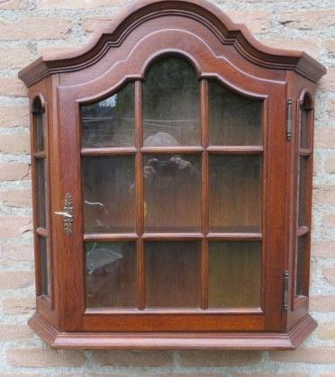 Vintage klassieke vitrine kast tegen wand br70 hoog 70 di 20, Huis en Inrichting, Kasten | Vitrinekasten, Ophalen, Met deur(en)