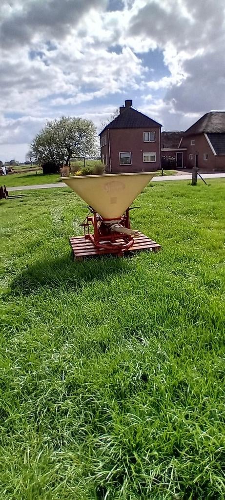 Vicon kunstmeststrooier vicon trommelschudderploeg, Zakelijke goederen, Ophalen of Verzenden, Gewasbescherming en Bemesting