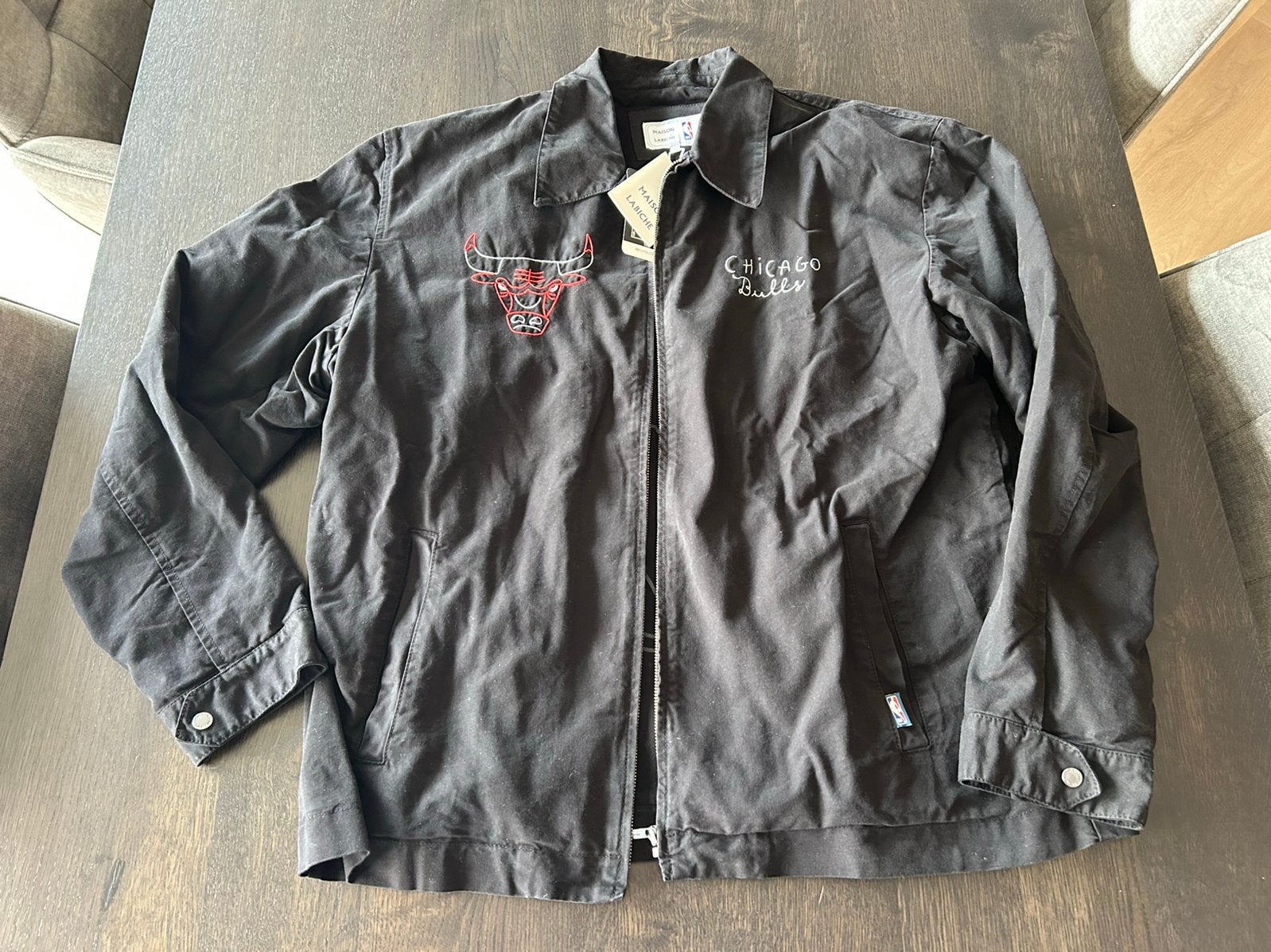 Maison Labiche ‘Chicago Bulls’ Jacket, XL, Verzenden, Nieuw, Maat 56/58 (XL), Zwart