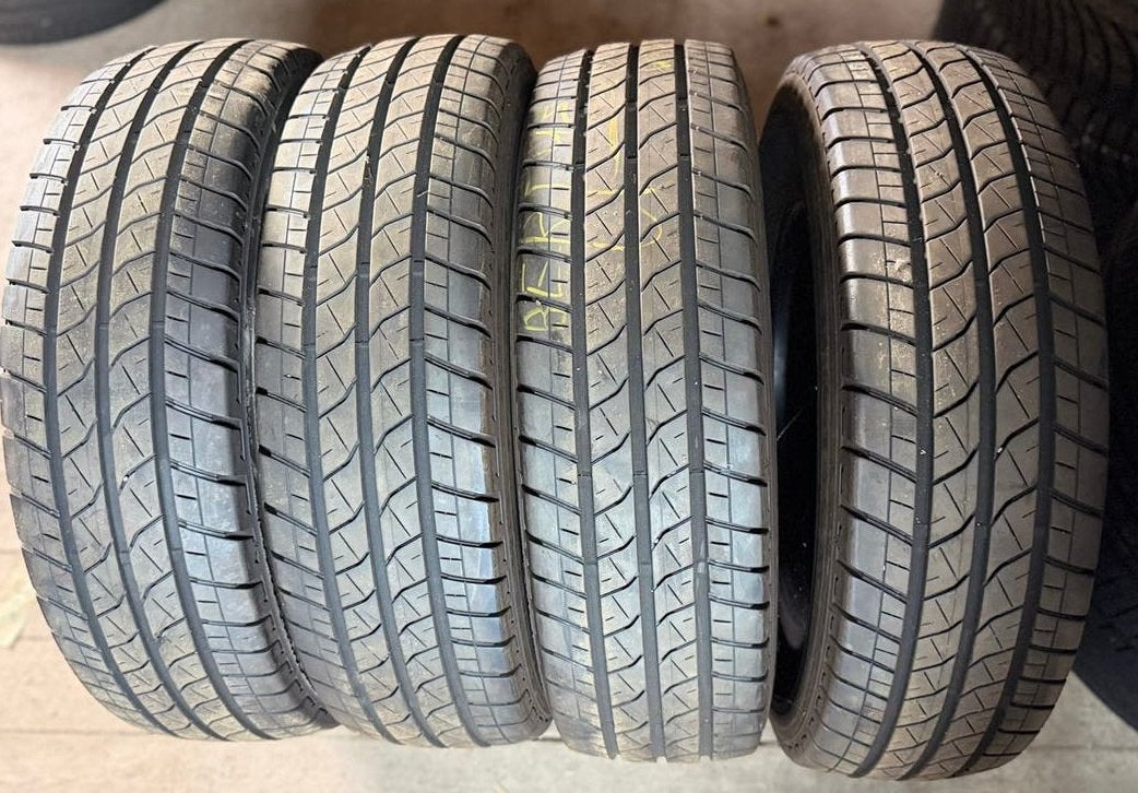 205 75 16c set zomer Bridgestone 2023 jaar, Auto-onderdelen, Banden en Velgen, Gebruikt, 16 inch, Vrachtwagen, Band(en)