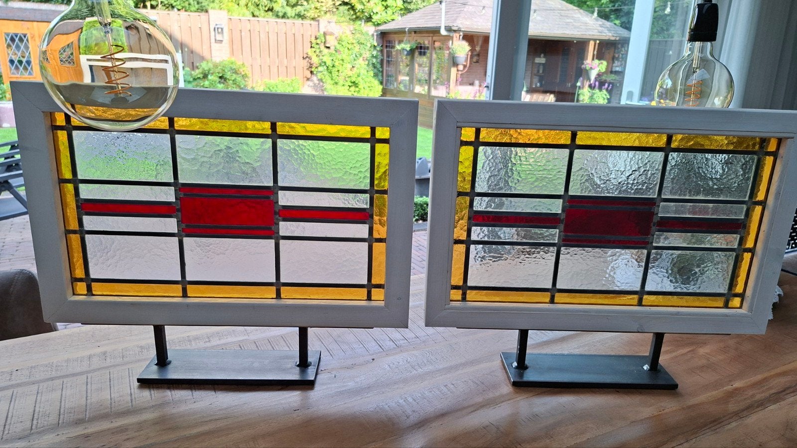 Glas in lood ramen op standaard. 2 stuks., Ophalen