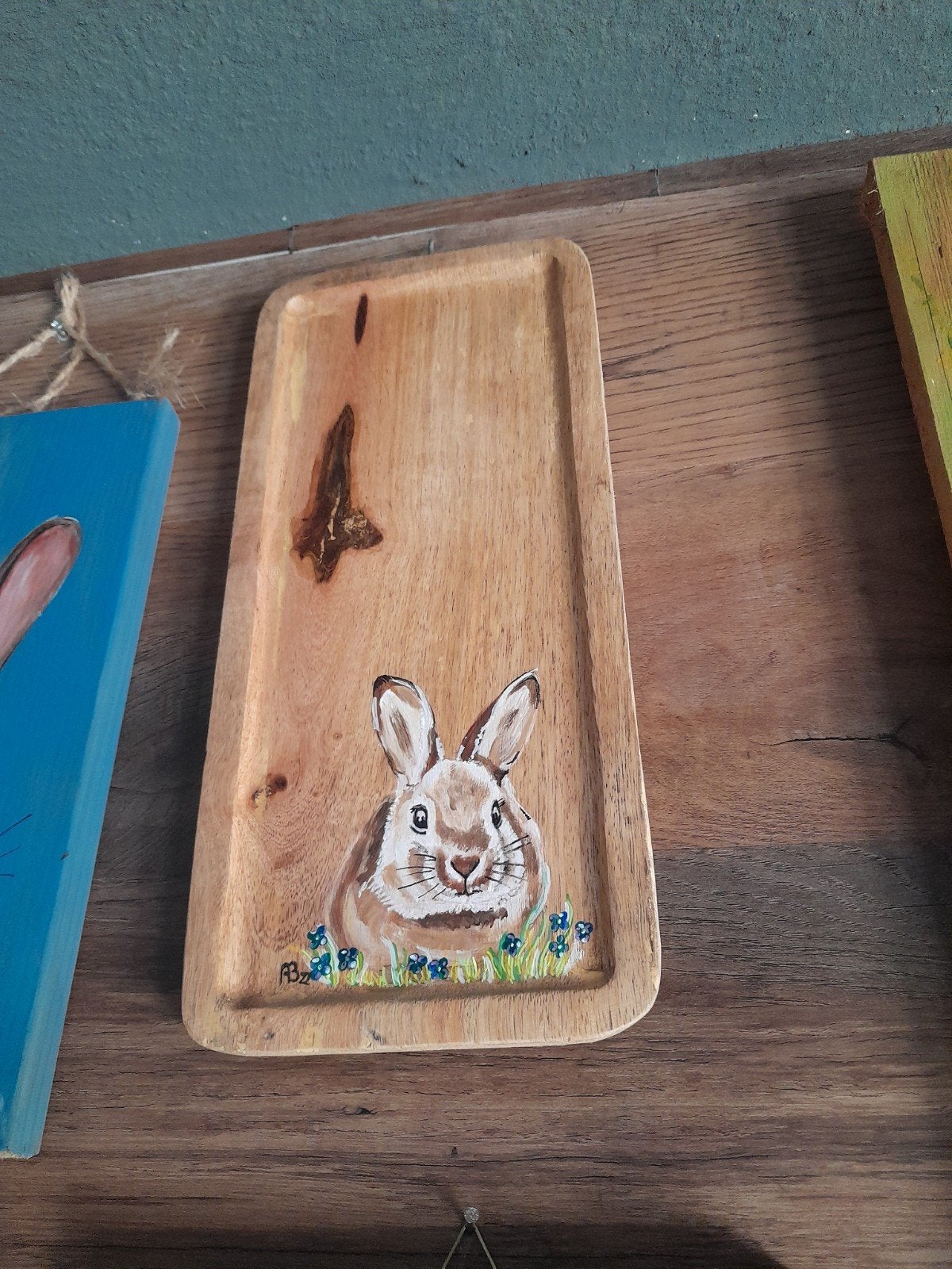 Decoratie plank/schilderij  konijn, Huis en Inrichting, Woonaccessoires | Dienbladen, Ophalen of Verzenden, Zo goed als nieuw