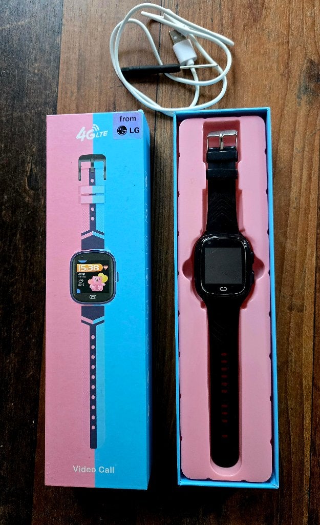 LG Smartwatch voor kinderen - 4G LTE Video Bellen GPS, Ophalen of Verzenden, Zo goed als nieuw, Zwart, Jongen of Meisje