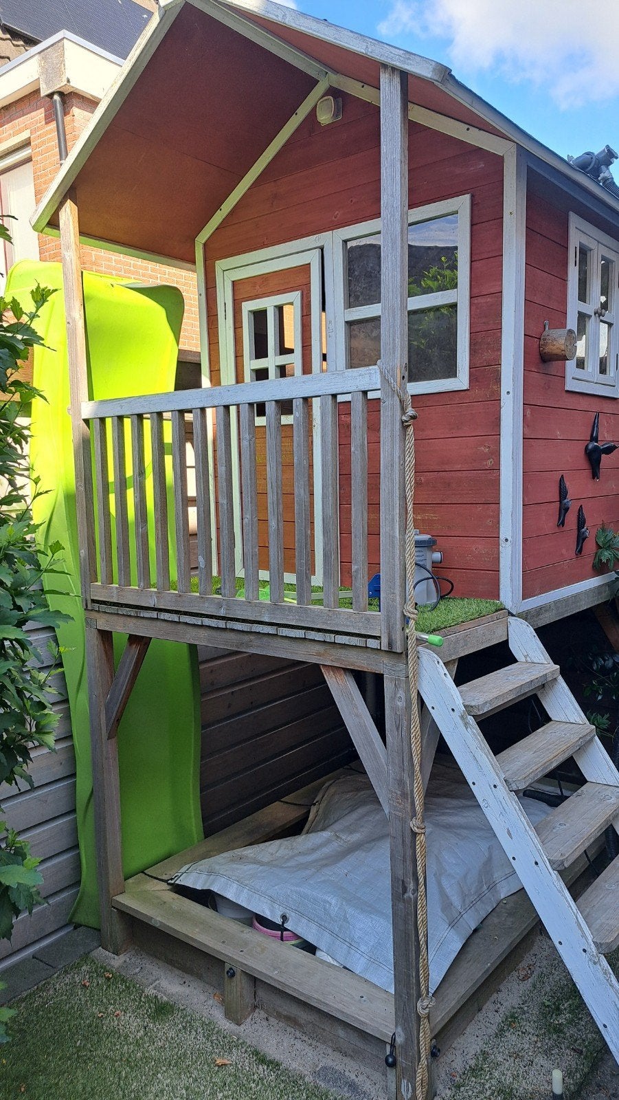 [TUIN] Houten speelhuis (rood) - EXIT Loft 700, Ophalen, Zo goed als nieuw, Hout