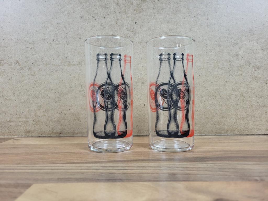 2 Coca-Cola glazen met fles- en blikdesign, Ophalen of Verzenden, Gebruikt