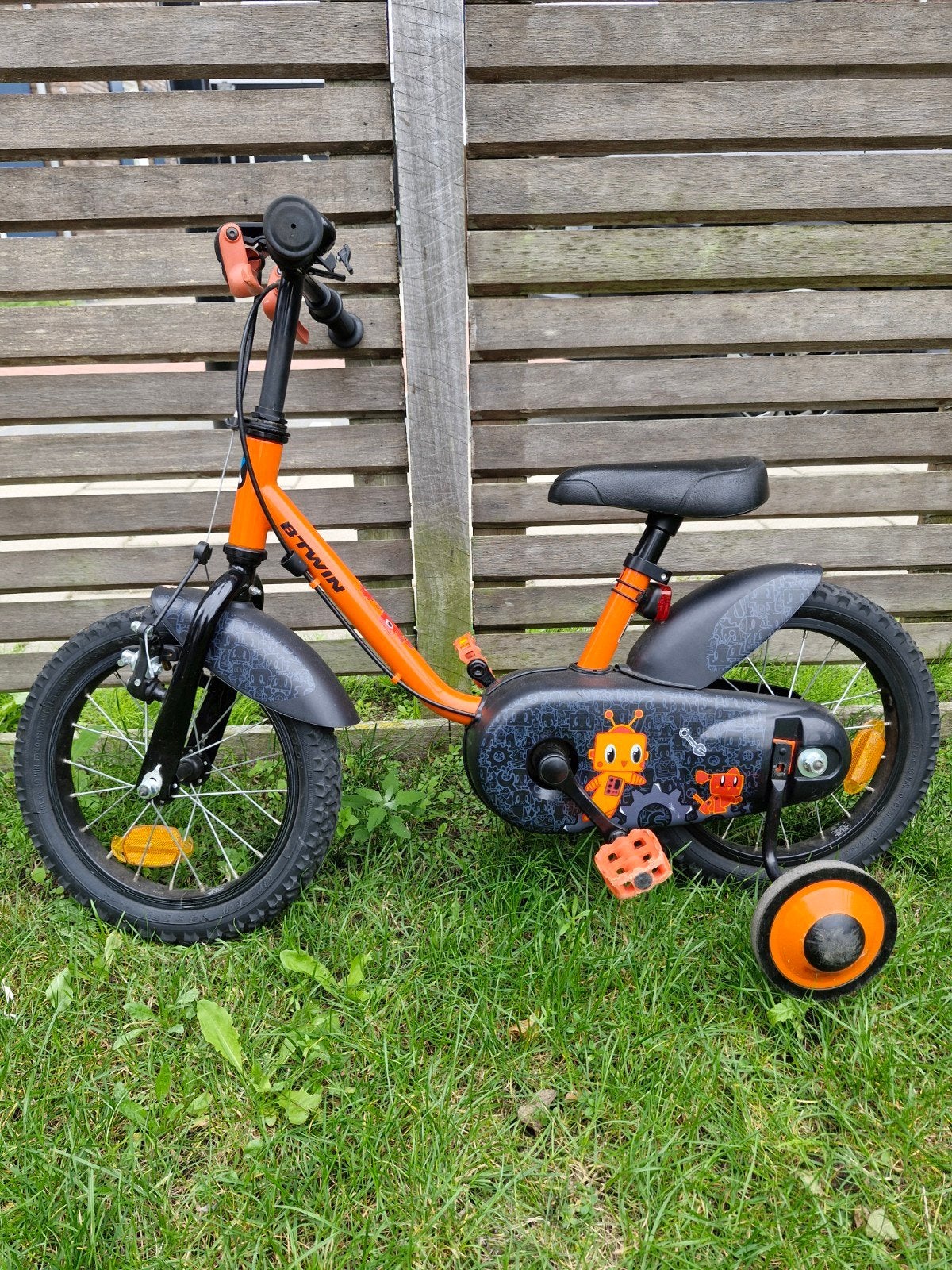 Oranje kinderfiets decathlon b'twin, Ophalen, Zijwieltjes, Gebruikt, Minder dan 16 inch