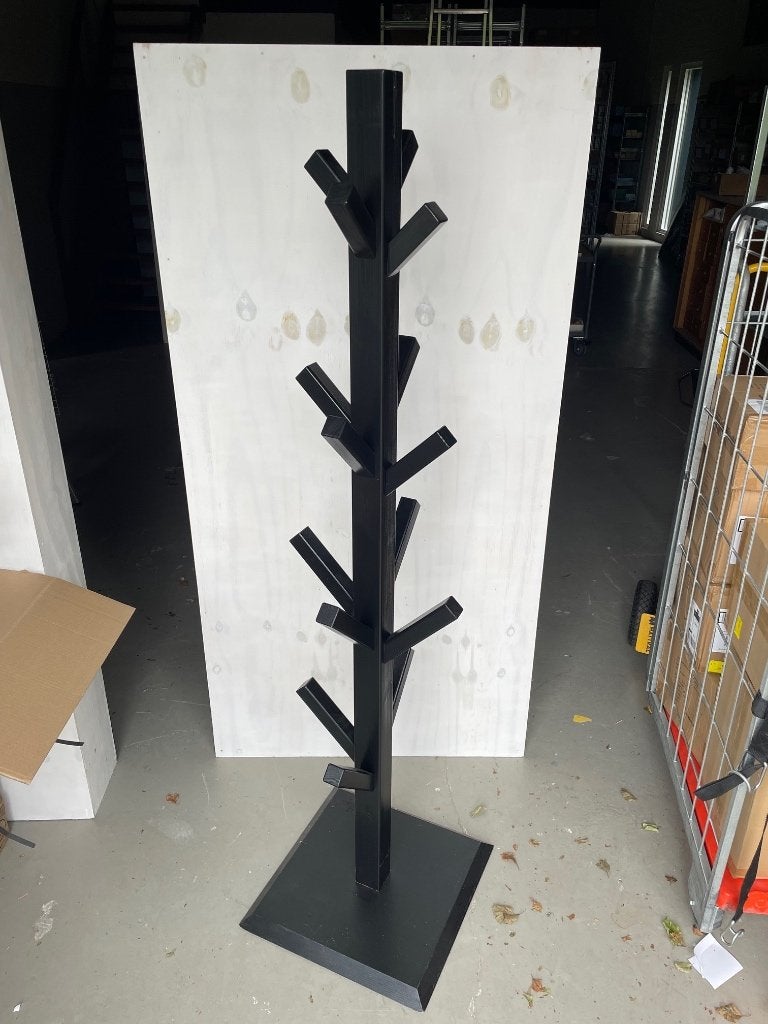 Boom Kapstok zwart, Gebruikt, 150 tot 200 cm, Hout, Ophalen