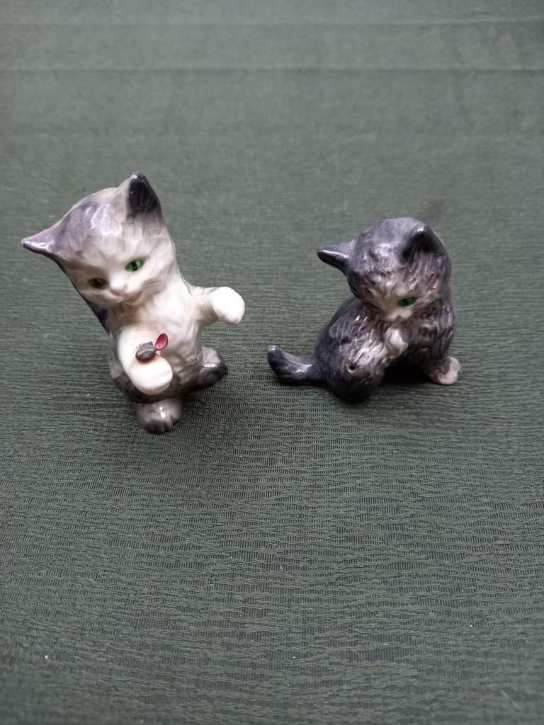 Vintage Goebel poesjes, 2 stuks., Verzamelen, Beelden en Beeldjes, Gebruikt, Dier, Ophalen of Verzenden