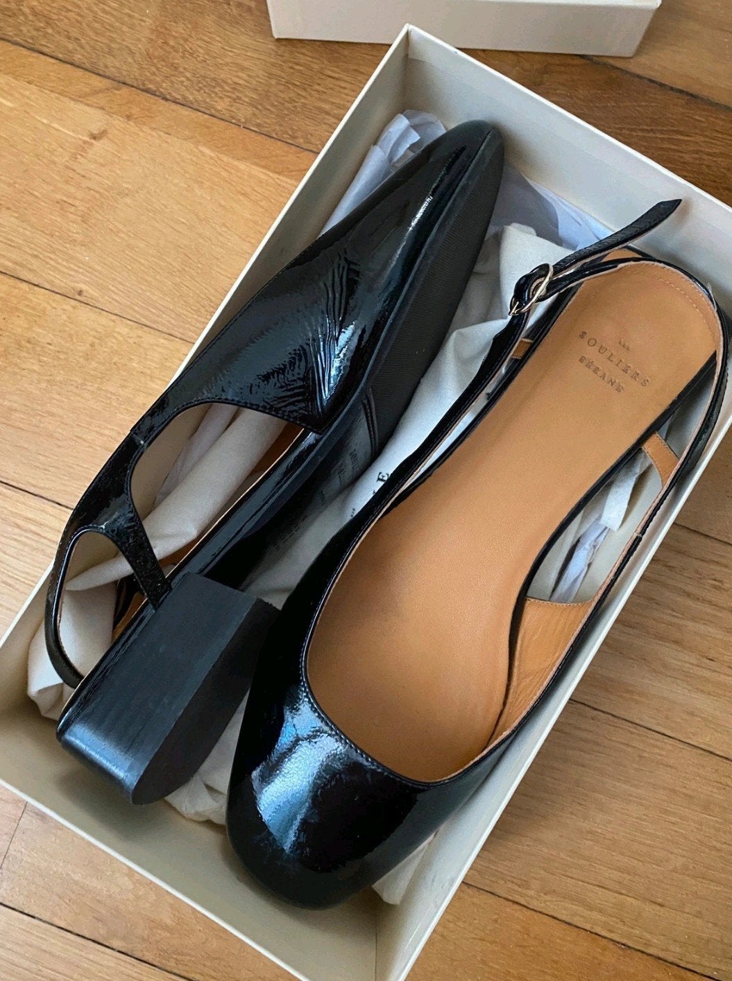 Sézane Livia Low Zwarte Lakleren Slingback Pumps Maat 41, Pumps, Zwart, Zo goed als nieuw, Sézane