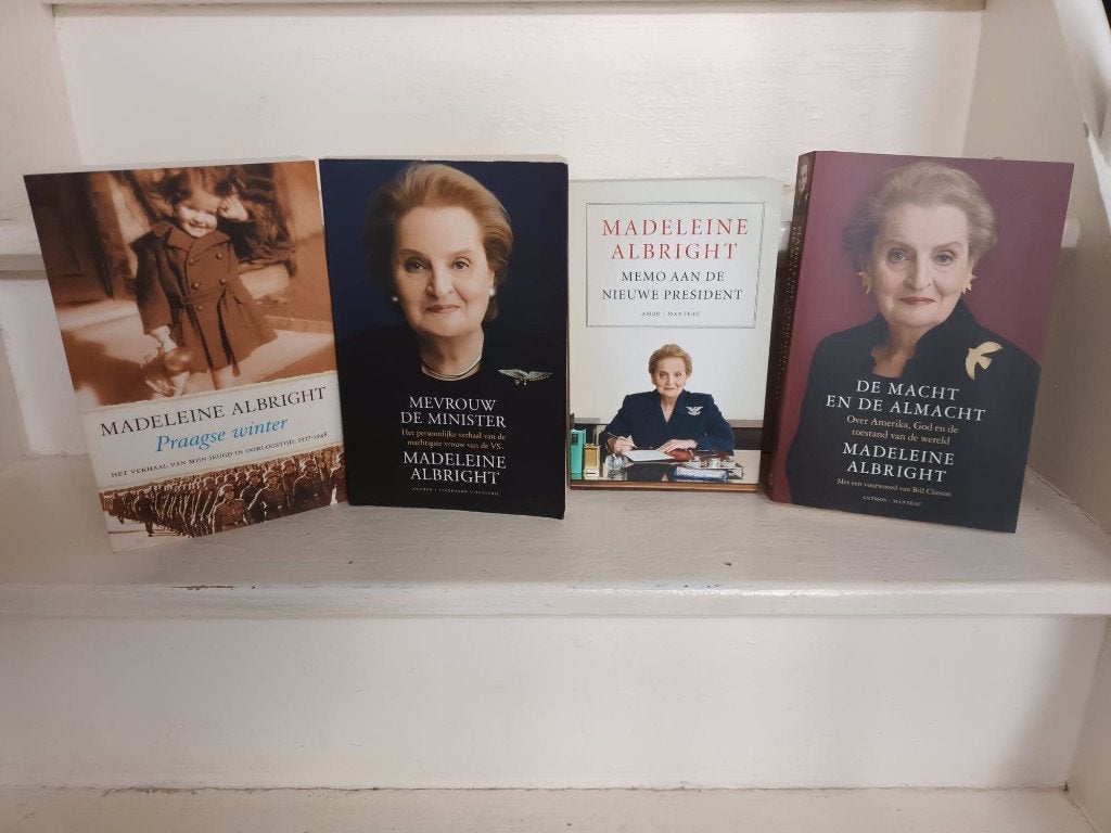 Madeleine Albright, Ophalen of Verzenden, Zo goed als nieuw, Nederland