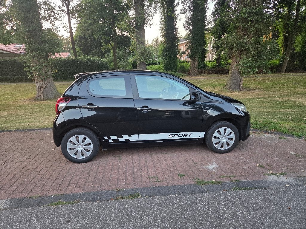 Peugeot 108 1.0 12V E-vti 51KW 5DR 2015 Zwart, Auto's, Peugeot, Voorwielaandrijving, 4 stoelen, Zwart, Origineel Nederlands