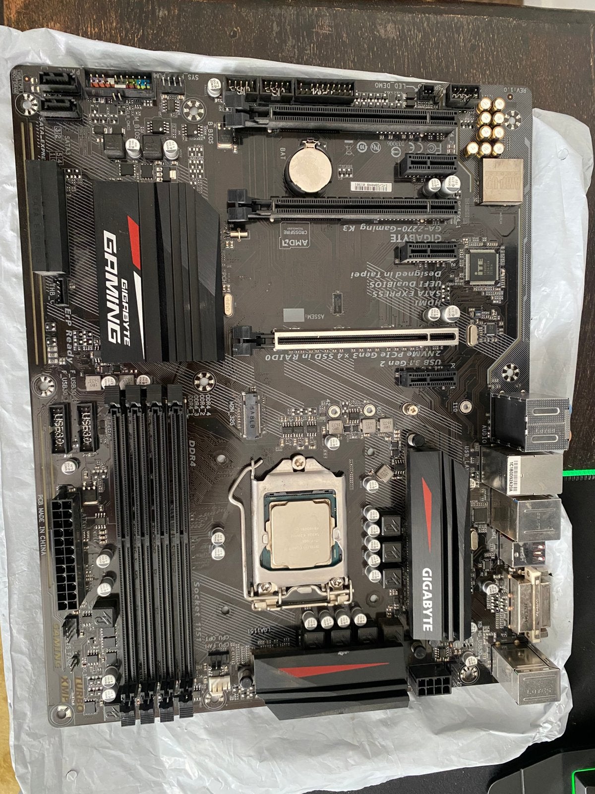 GigabiteZ270-gaming  moederbord met intel i7-7700K processor, Computers en Software, Moederborden, Ophalen of Verzenden, Zo goed als nieuw