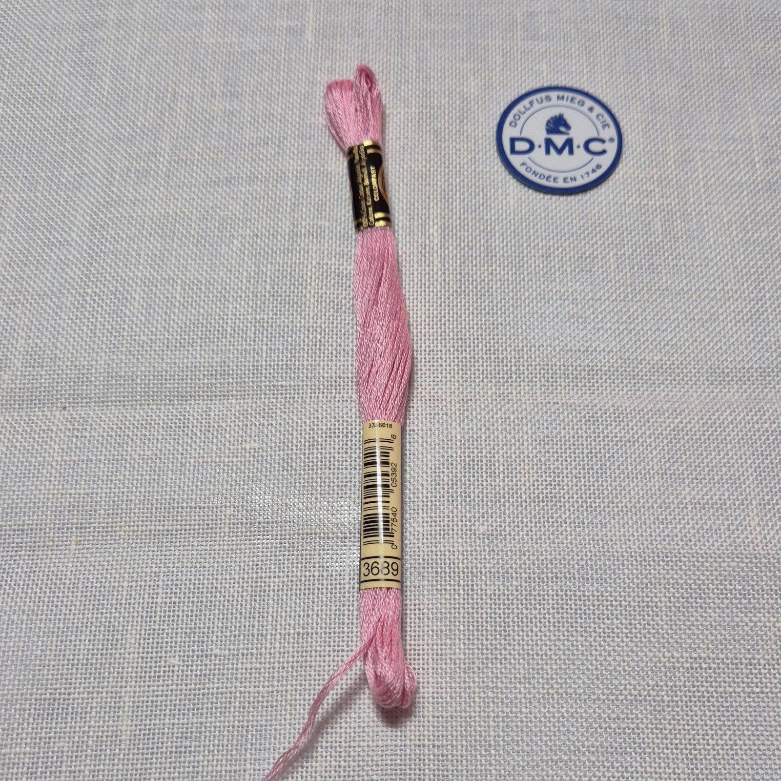 DMC mouline, roze 3689, Ophalen of Verzenden, 68314 ILLZACH Cedex FRANCE, Borduurgaren of Zijde, DMC