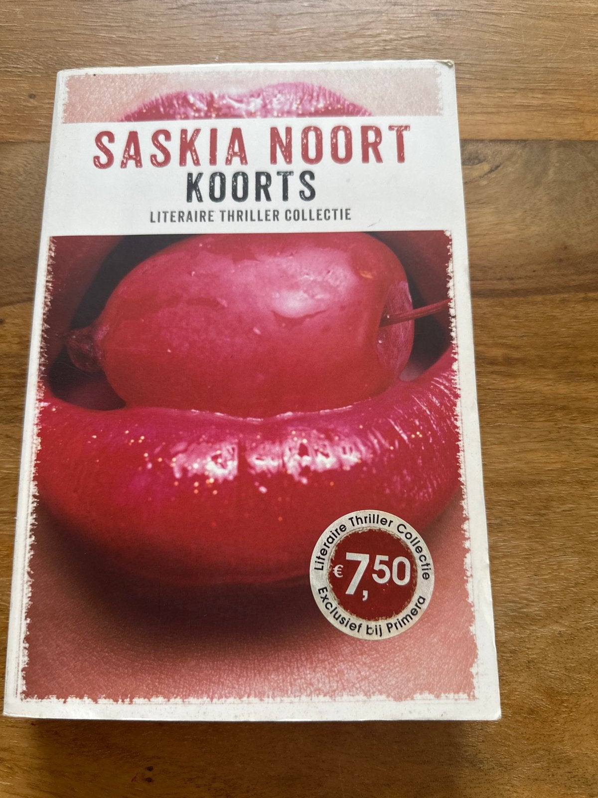 Saskia Noort - Koorts (Literaire Thriller Collectie), Ophalen of Verzenden, Gelezen, Nederland