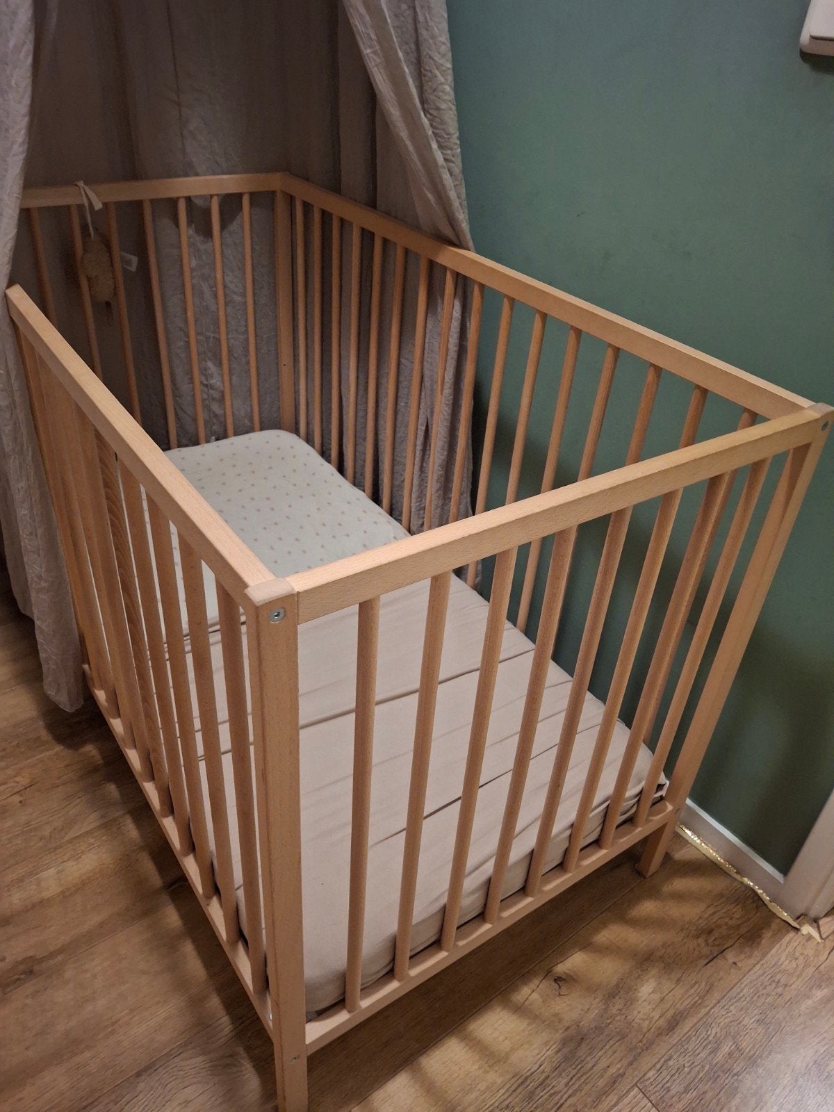 Ledikant Ikea, Kinderen en Baby's, Babywiegjes en Ledikanten, Ophalen of Verzenden, Zo goed als nieuw, Ledikant