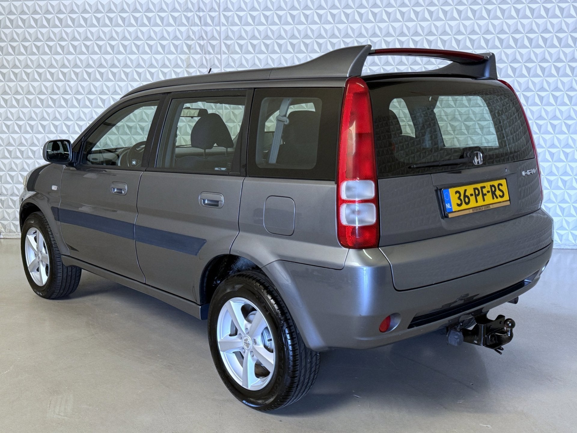 Honda HR-V 1.6i 2WD in goede en nette staat! 194.000km (2004, Auto's, Voorwielaandrijving, Stof, Gebruikt, 1590 cc