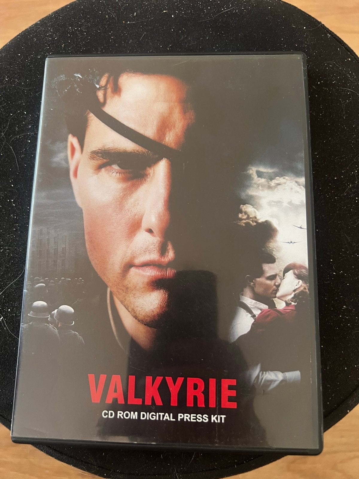 Valkyrie - CD ROM Digital Press Kit (Tom Cruise), Engels, Nederlands, Ophalen of Verzenden, Vanaf 12 jaar