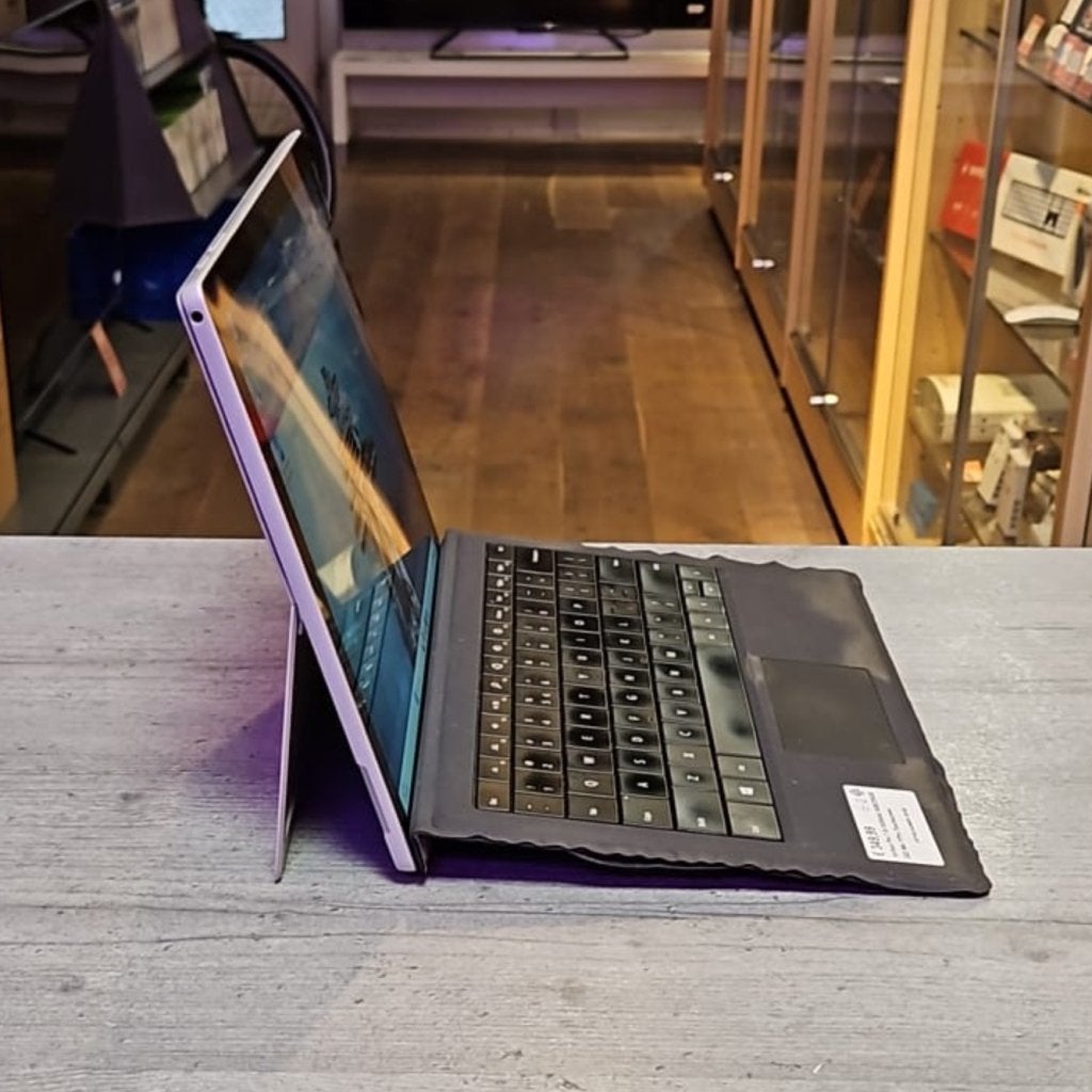 Surface Pro 7 i5-1035G4U 8GB/256GB SSD Win 11Pro Touchscreen, Microsoft, Gebruikt, Support@microsoft.com, Microsoft Corporation
One Microsoft Way
Redmond, WA 98052-6399
USA