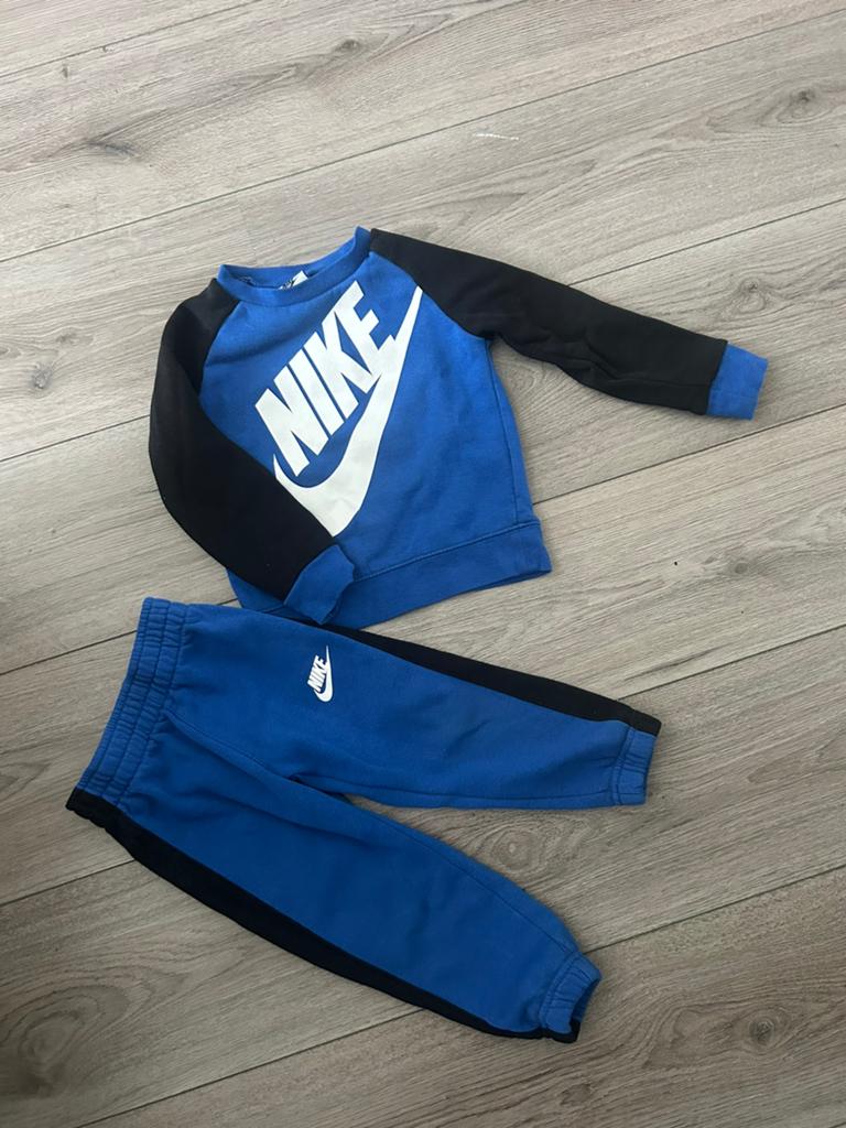 Setje nike maat 92, Kinderen en Baby's, Kinderkleding | Maat 92, Ophalen of Verzenden, Zo goed als nieuw, Jongen
