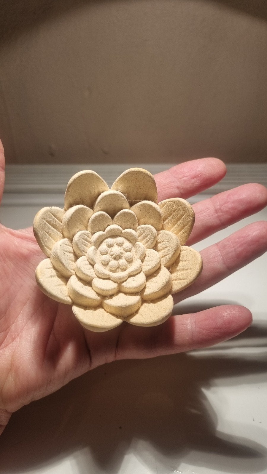 Decoratieve lotusbloem van steen/keramiek, Beige, Overige stijlen, Ophalen of Verzenden, Zo goed als nieuw