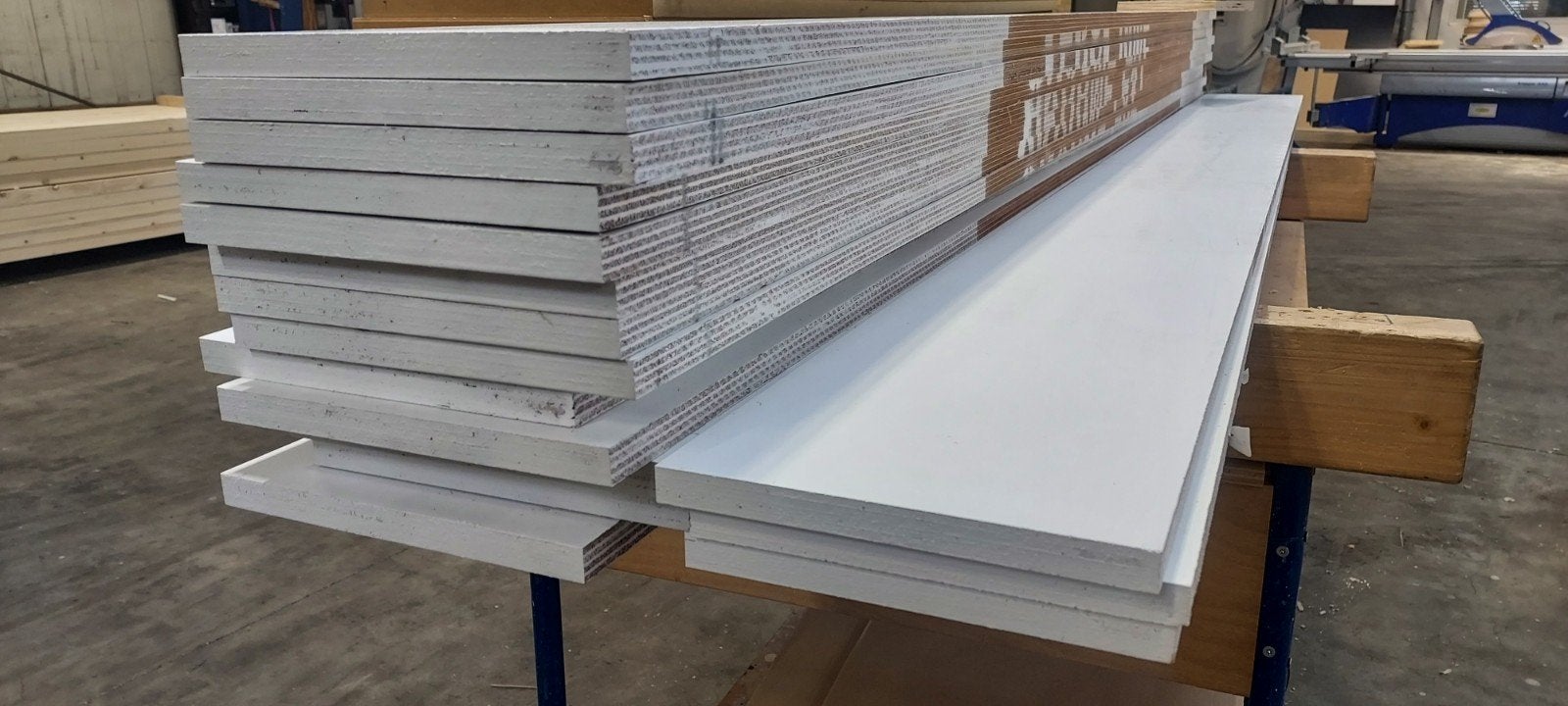 16x Gegronde Multiplex Exterieur Planken 18mm dik, Doe-het-zelf en Verbouw, Hout en Planken, Ophalen, Minder dan 25 mm, Nieuw