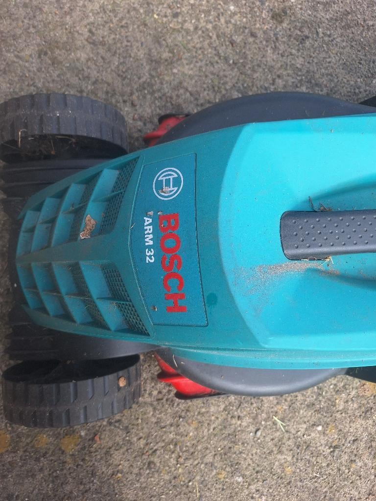 Bosch grasmaaier arm 32, Ophalen, Gebruikt