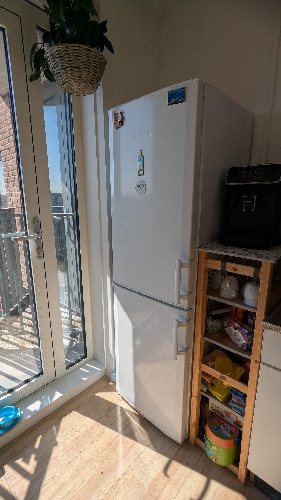 Liebherr NoFrost koelvriescombinatie Koelkast, Ophalen, Gebruikt, 200 liter of meer, Met aparte vriezer