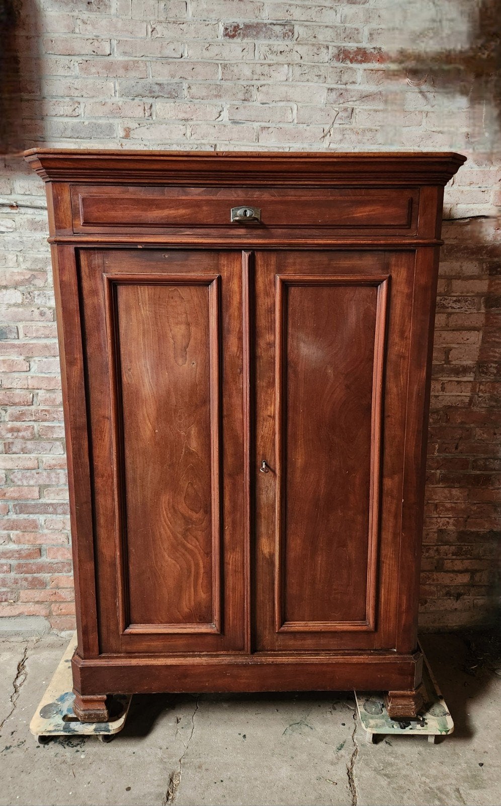 Antieke Biedermeier kast, Ophalen
