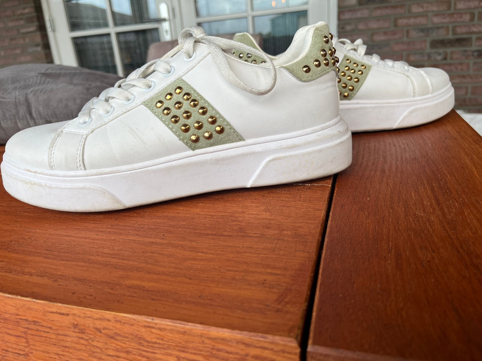 Stoere sneakers, Ophalen of Verzenden, Zo goed als nieuw, Wit, Sneakers of Gympen