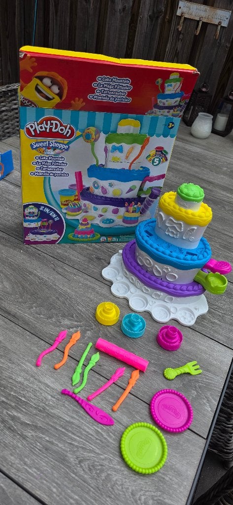play doh cake mountain, Kinderen en Baby's, Speelgoed | Educatief en Creatief, Ophalen of Verzenden, Gebruikt