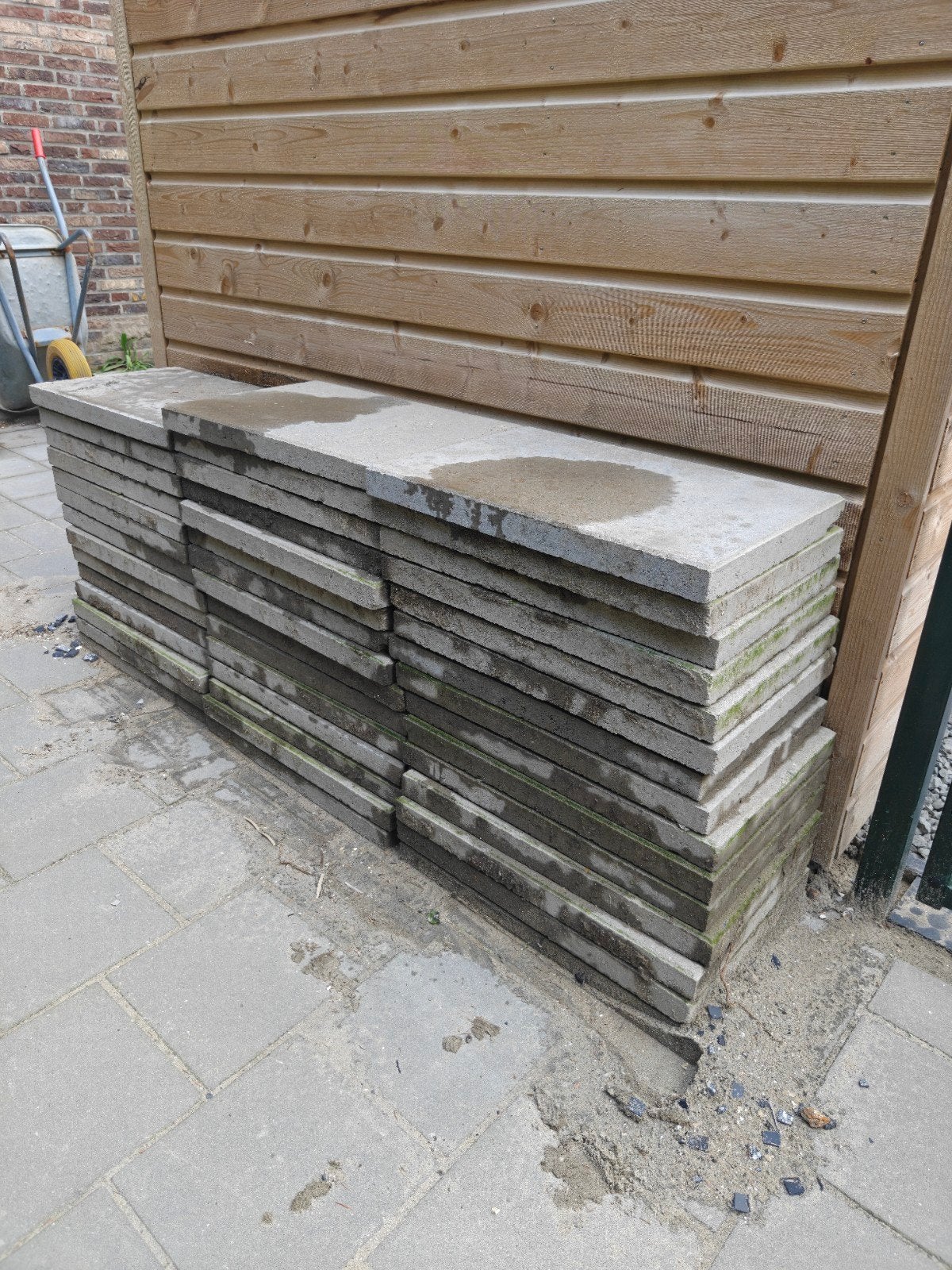44 Betontegels 60 x 40 x 5 cm en 7 opsluitbanden, Ophalen, Gebruikt, 10 m² of meer, Beton