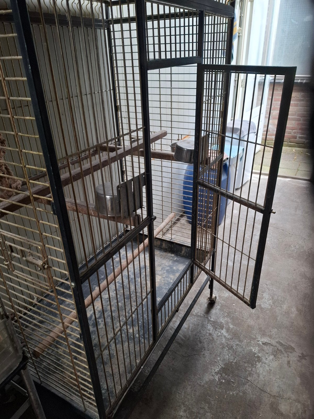 Grote Papegaaienkooi,met vrijzit,ook geschikt voor Ara,s, Dieren en Toebehoren, Vogels | Hokken en Kooien, Ophalen, Gebruikt, Metaal