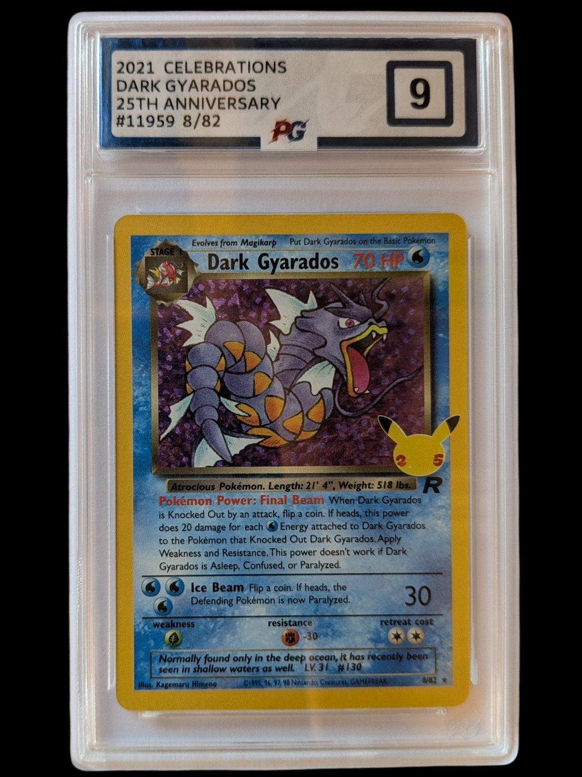 Dark Gyarados 25th Anniversary Pokegrade 9, Hobby en Vrije tijd, Ophalen of Verzenden, Zo goed als nieuw, Losse kaart