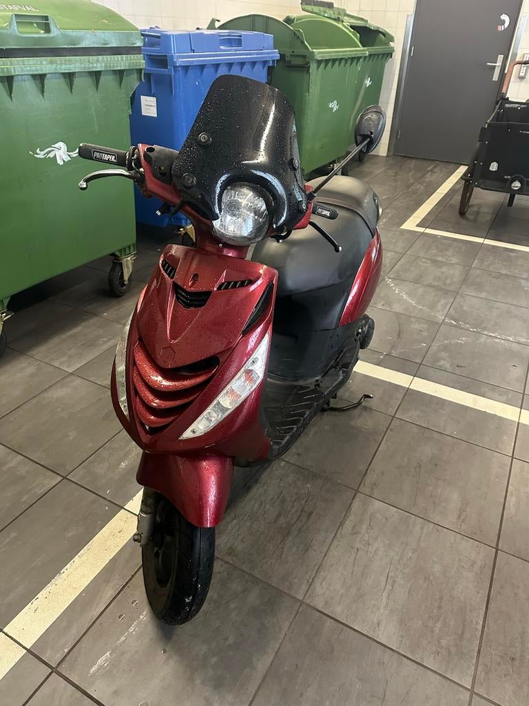 Piaggio Zip IGET 2022 Geel Kenteken, Ophalen of Verzenden, Zo goed als nieuw, Benzine, Overige modellen
