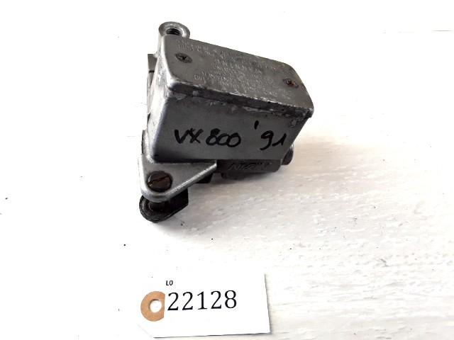 VX800 1990 - 1997 Suzuki Rempomp D1-40357, Motoren