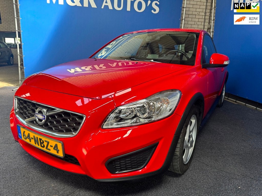 Volvo C30 1.6 Kinetic nieuwe apk, Voorwielaandrijving, 1596 cc, 101 pk, Gebruikt
