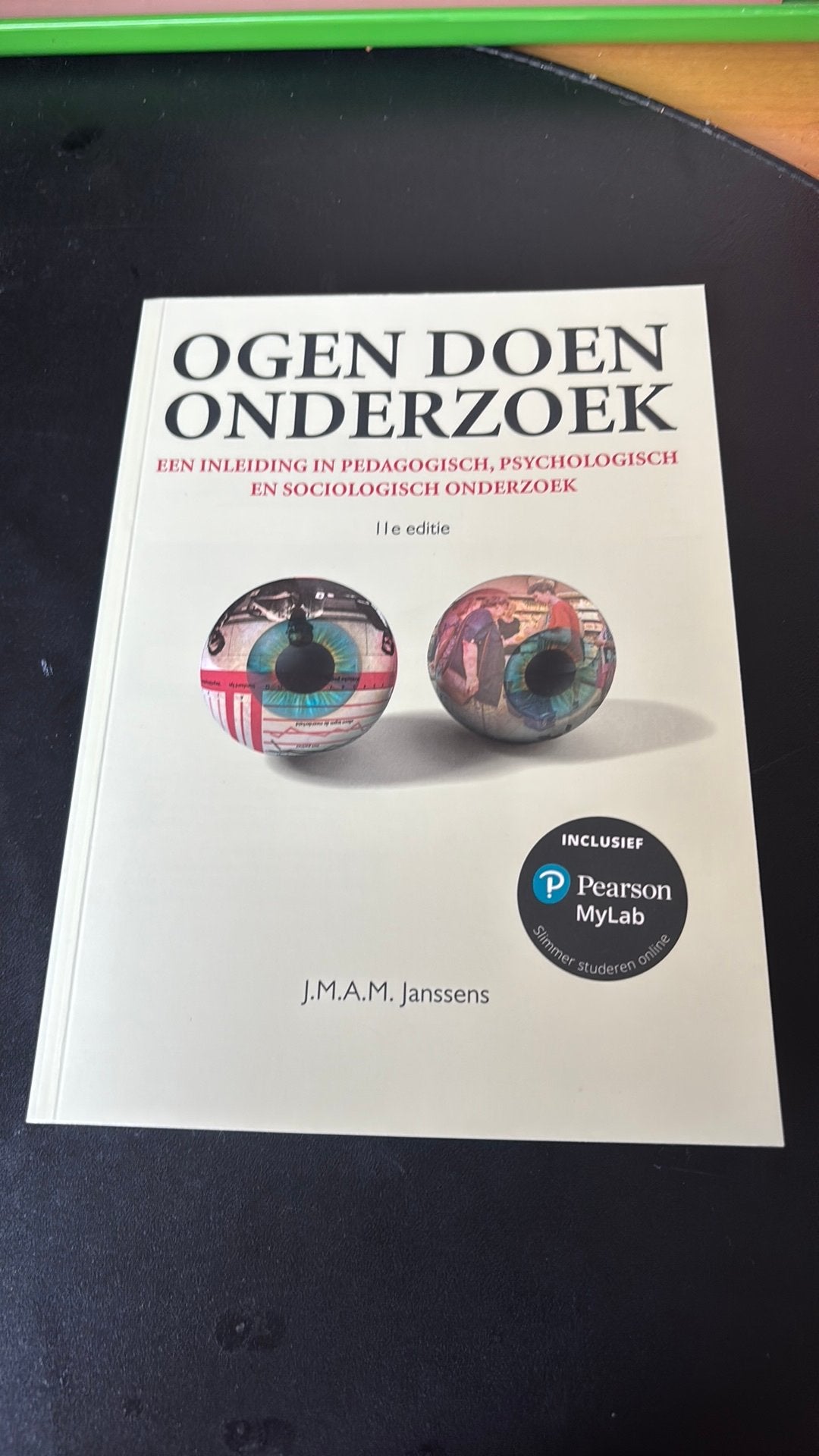 J.M.A.M. Janssens - Ogen doen onderzoek, Ophalen of Verzenden, Alpha, WO, Zo goed als nieuw
