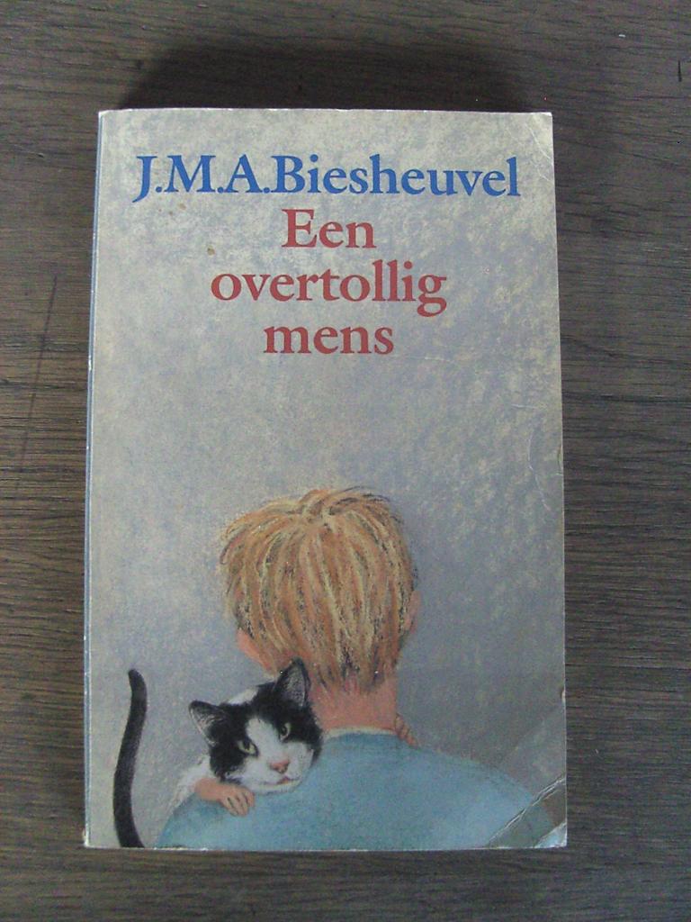 Een overtollig Mens door JMA Biesheuvel, Biesheuvel, Ophalen of Verzenden, Zo goed als nieuw, Nederland
