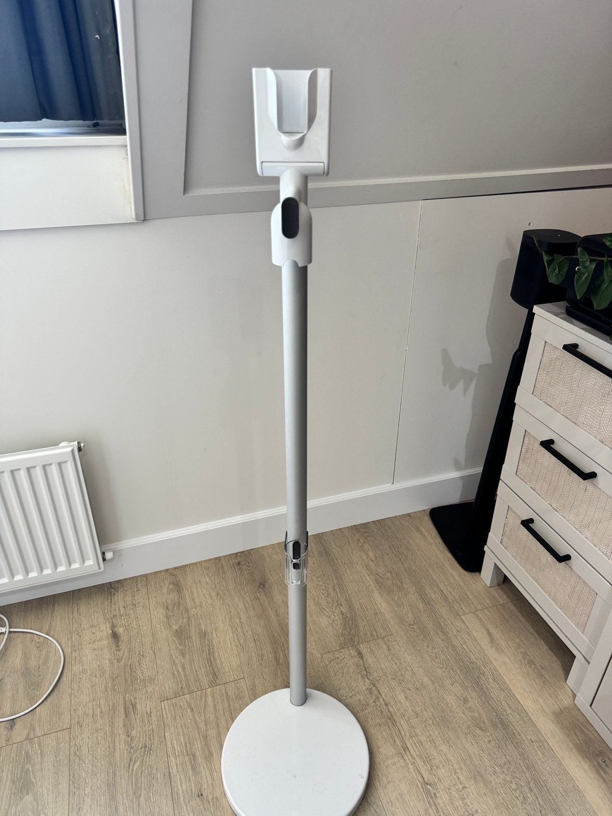 Dyson standaard, Witgoed en Apparatuur, Stofzuigers, Ophalen, Zo goed als nieuw