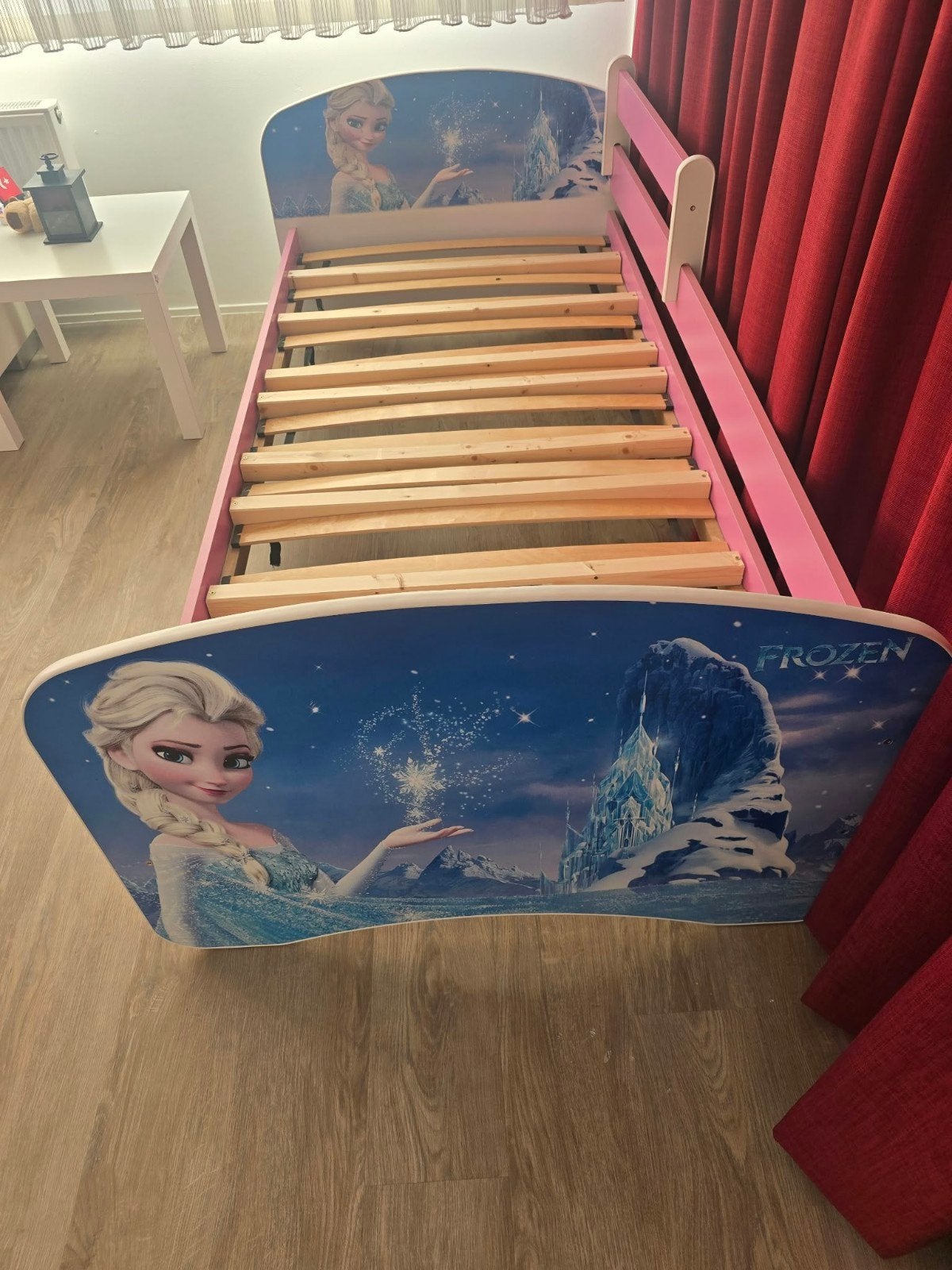 Frozen eenpersoons bed, Ophalen, 85 tot 100 cm, Gebruikt, Lattenbodem