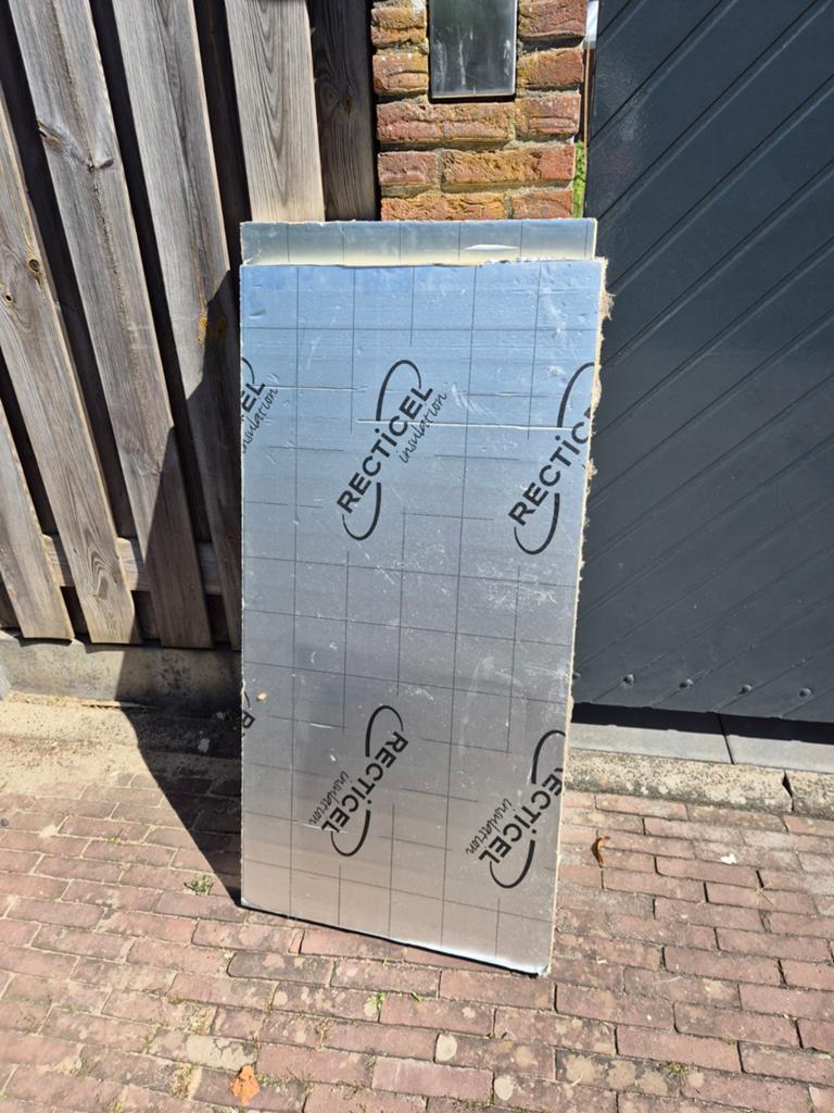 Gratis Recticel isolatieplaat - PIR isolatie 60x120x5cm, Ophalen, Dakisolatie, 4 tot 8 cm, Gebruikt