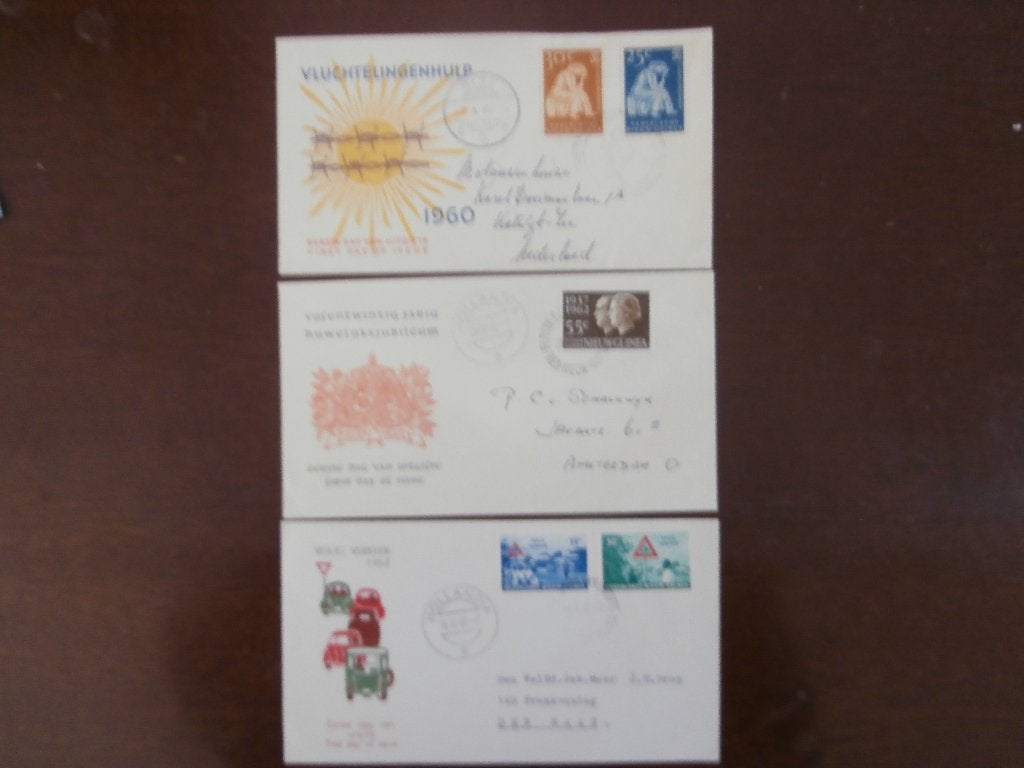 NEDERLANDS NIEUW GUINEA 1960-1962; 3 FDC'S LEES, Postzegels en Munten, Postzegels | Eerstedagenveloppen, Verzenden, Beschreven