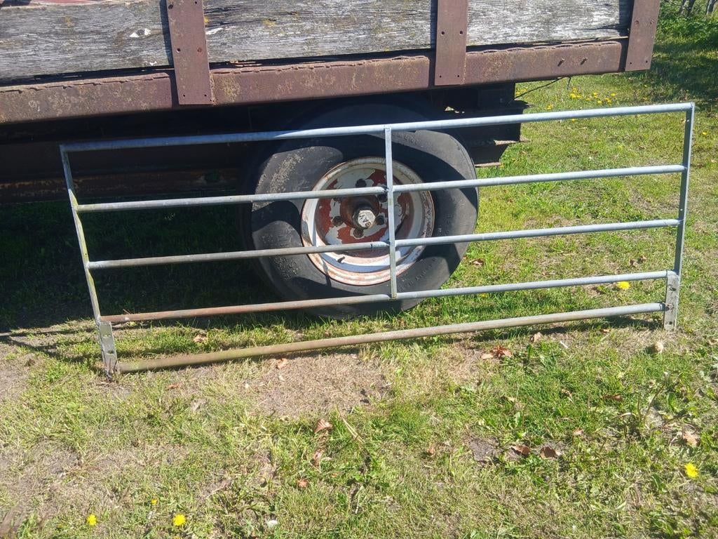 Te koop afzet hekjes, Ophalen, Gebruikt, IJzer, Overige typen