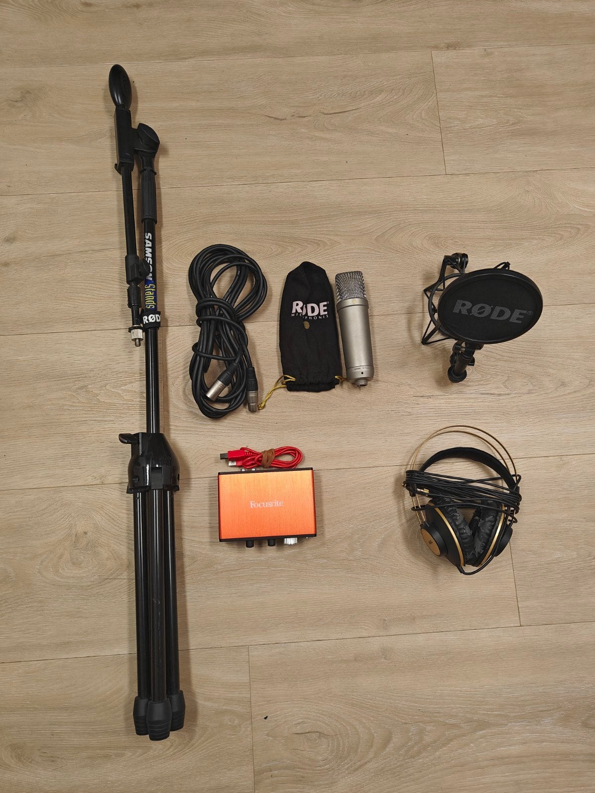 Complete opnameset: Focusrite, Rode NT1-A, AKG K92, Muziek en Instrumenten, Ophalen of Verzenden, Gebruikt